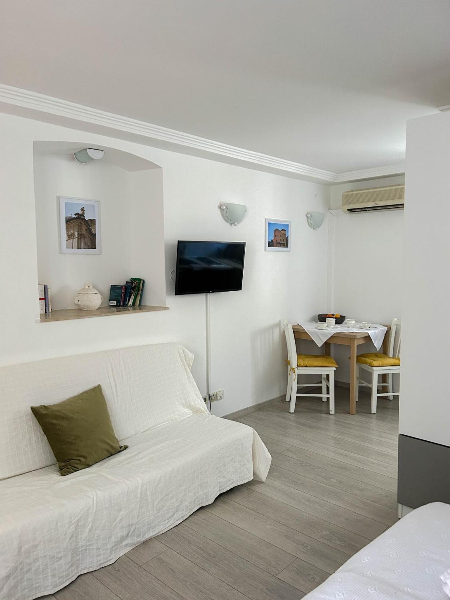 Iza Roka Apartments ドゥブロブニク エクステリア 写真